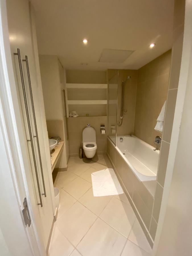 Hommey Luxury - Canary Wharf * Londra